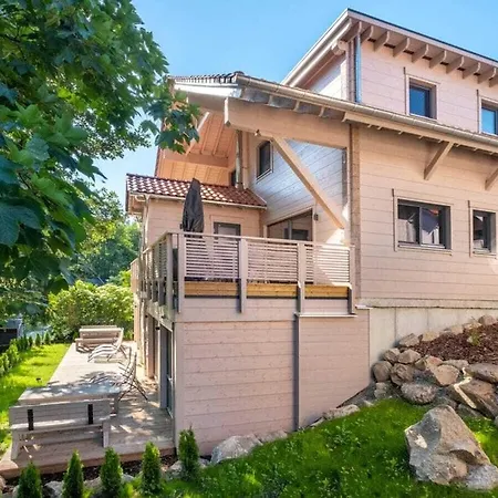 Bergwaldchalet Wellness 7 Ferienhaus *